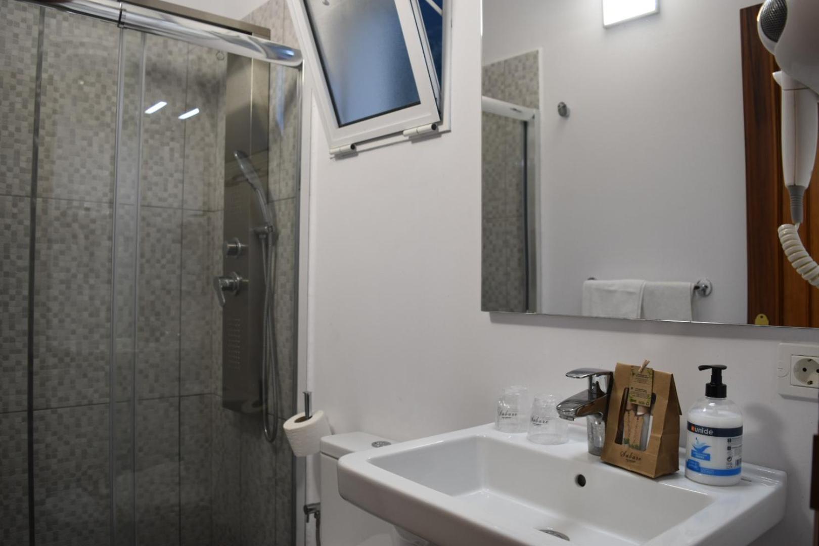 Apartamentos Sabare Frontera Exterior photo
